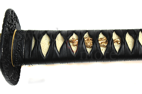 Wave Katana (No Bo-hi), Runde Tsuba