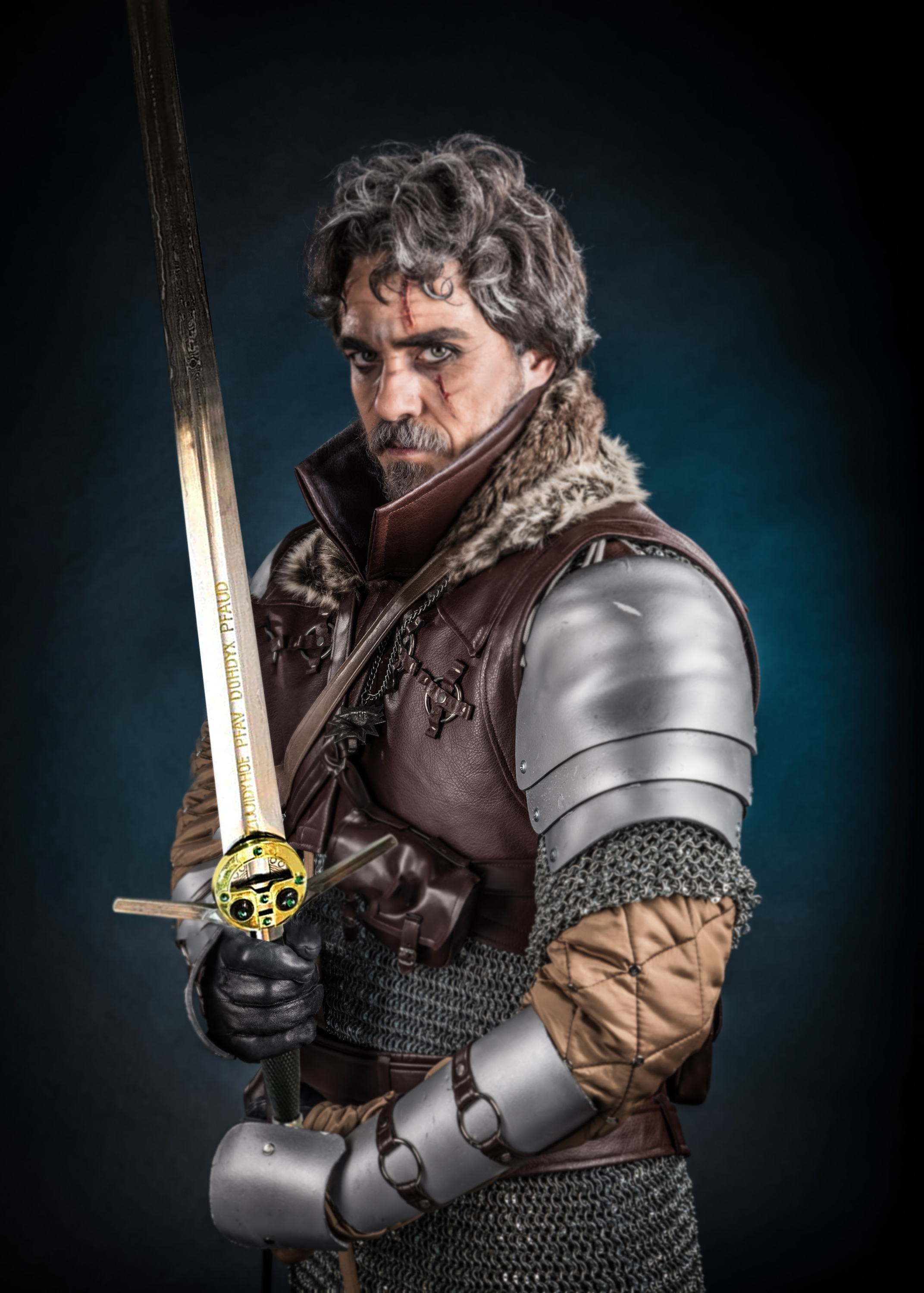 Witcher - Stahl Schwert mit Scheide - handgeschmiedet & gefaltet, Netflix Version