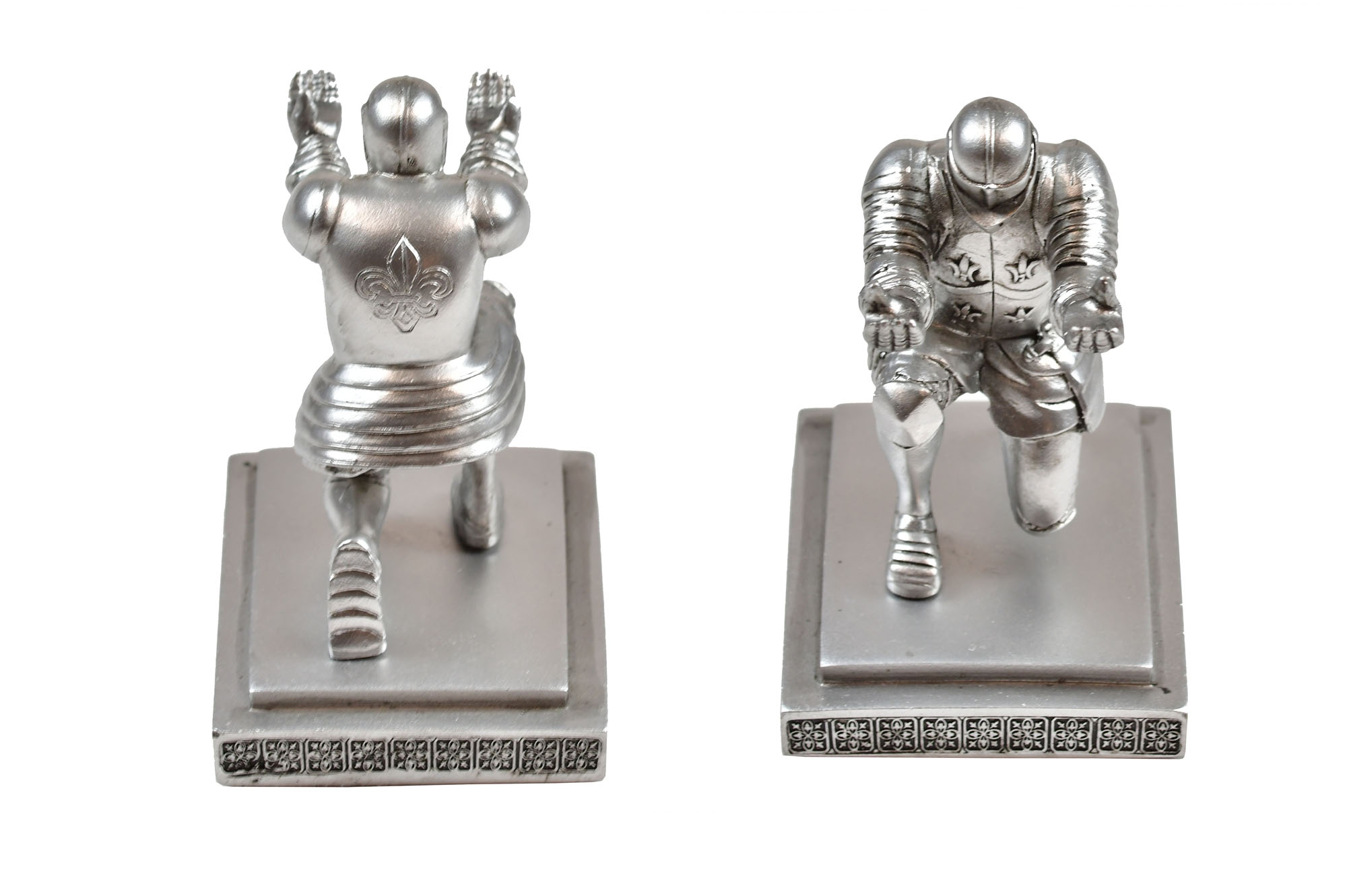 Ritter Figur – Halter für Brieföffner, Knieender mittelalterlicher Ritter