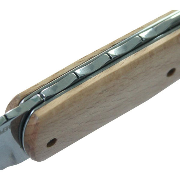 Taschenmesser mit Birkenholzgriff