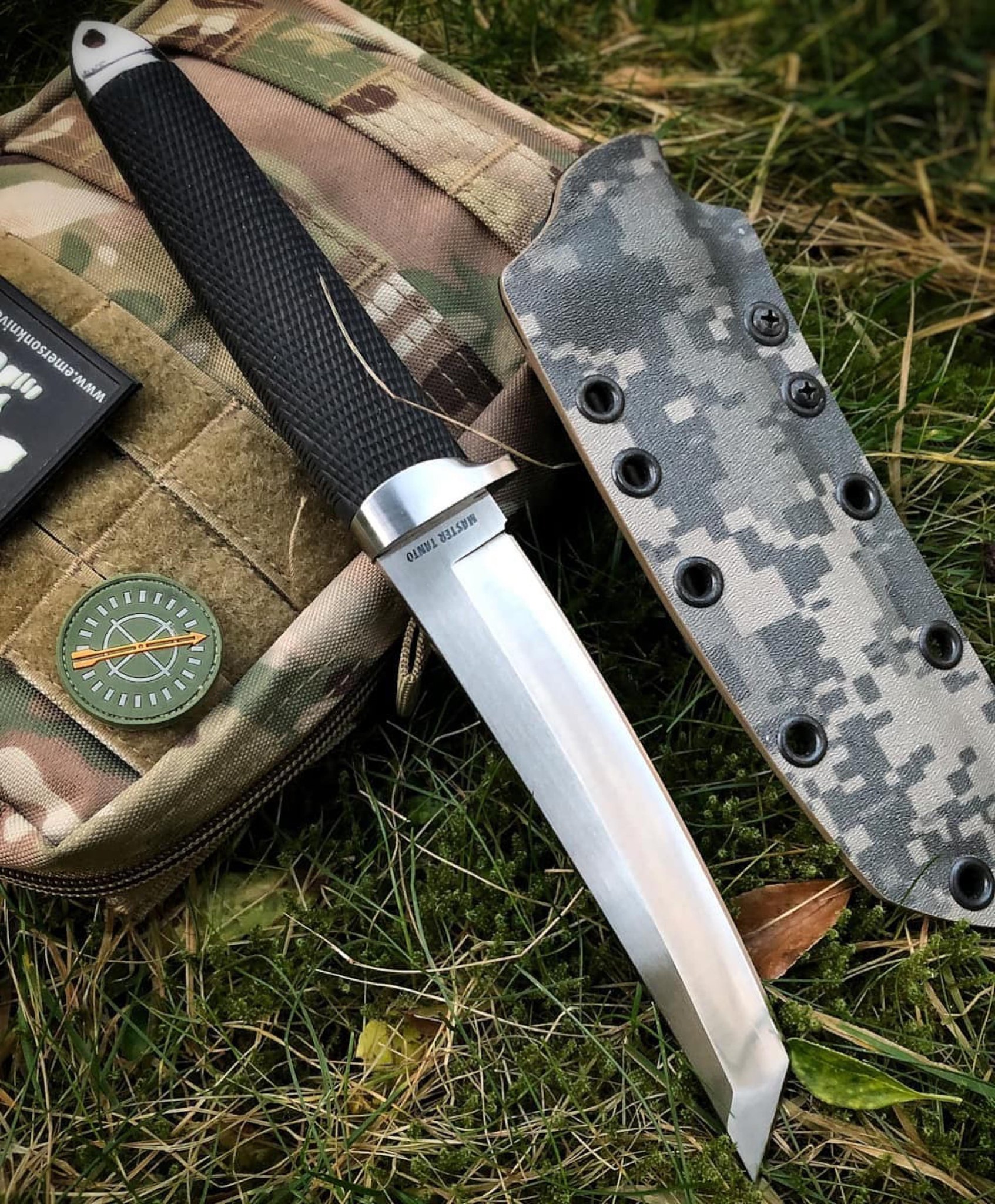 Master Tanto Messer mit festgestellter Klinge 