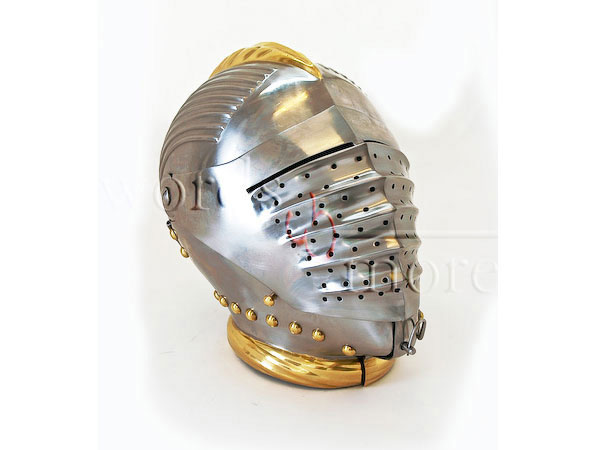 Turnierhelm von König Heinrich