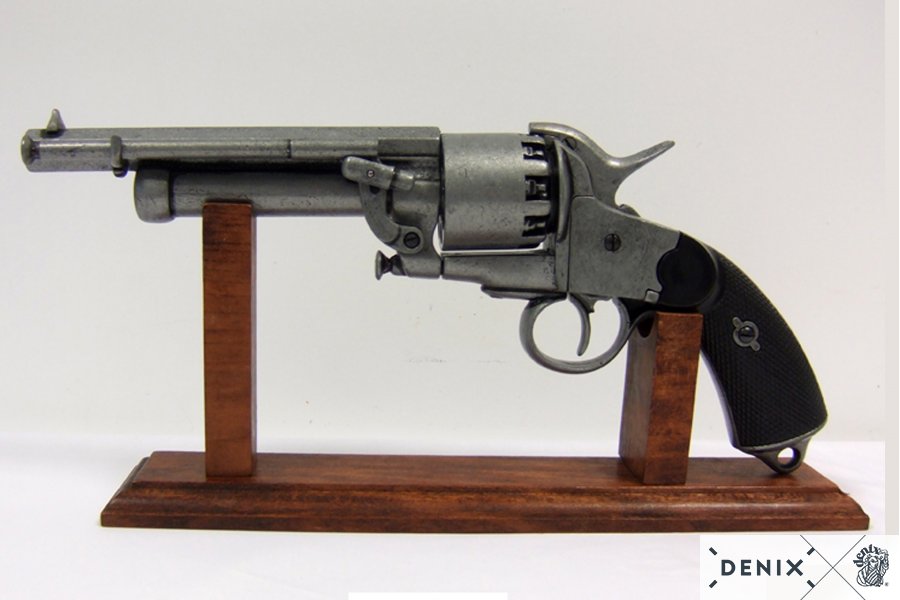 Holzdisplay für Revolver