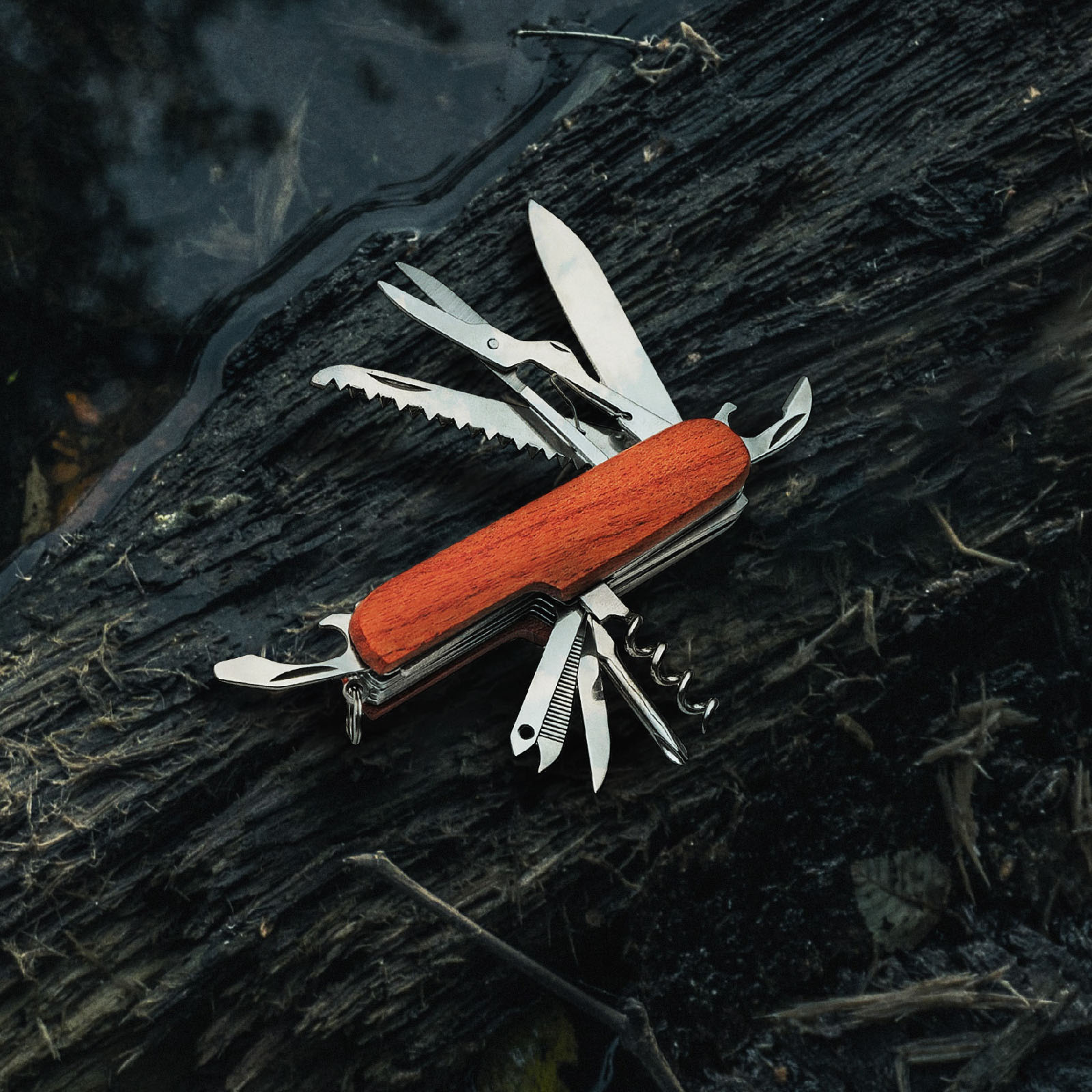 Stylisches Schweizer Armeetaschenmesser, perfekt für Outdoor und Surival
