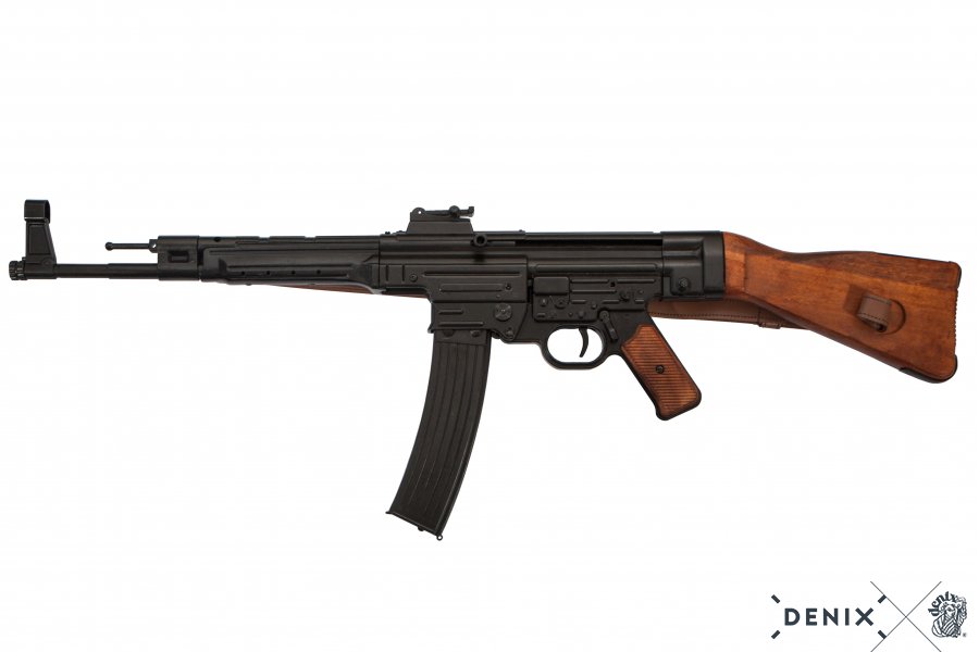 Deutsche MP 44 „Schmeisser“ mit Gurt aus Metall und Holz, 9 mm, 2. WK, 1943