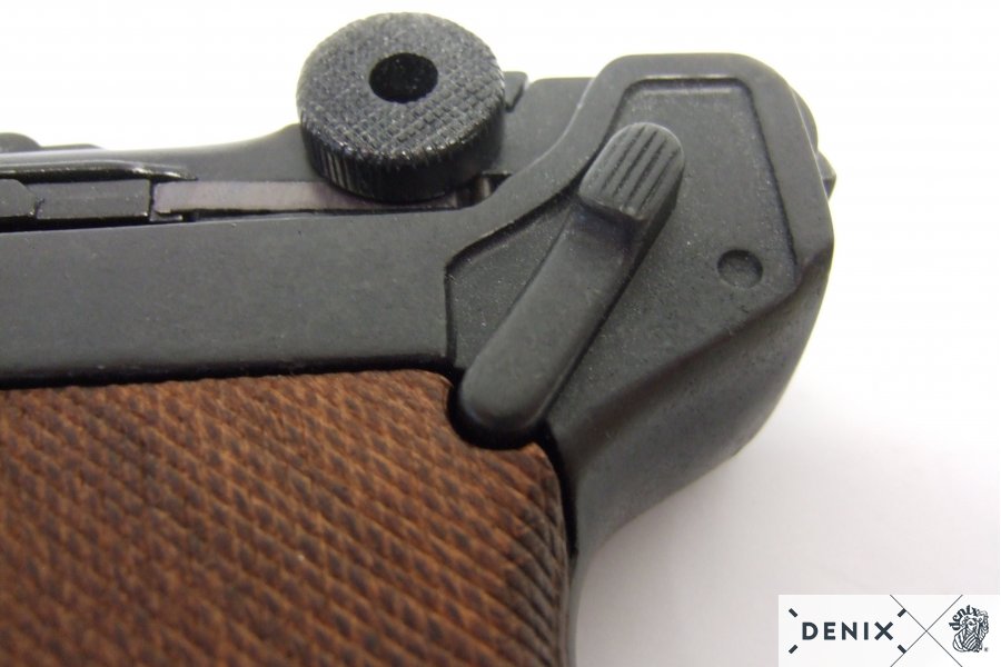 Luger-Pistole PO8 Parabellum 1898, normaler Lauf, Holzgriff