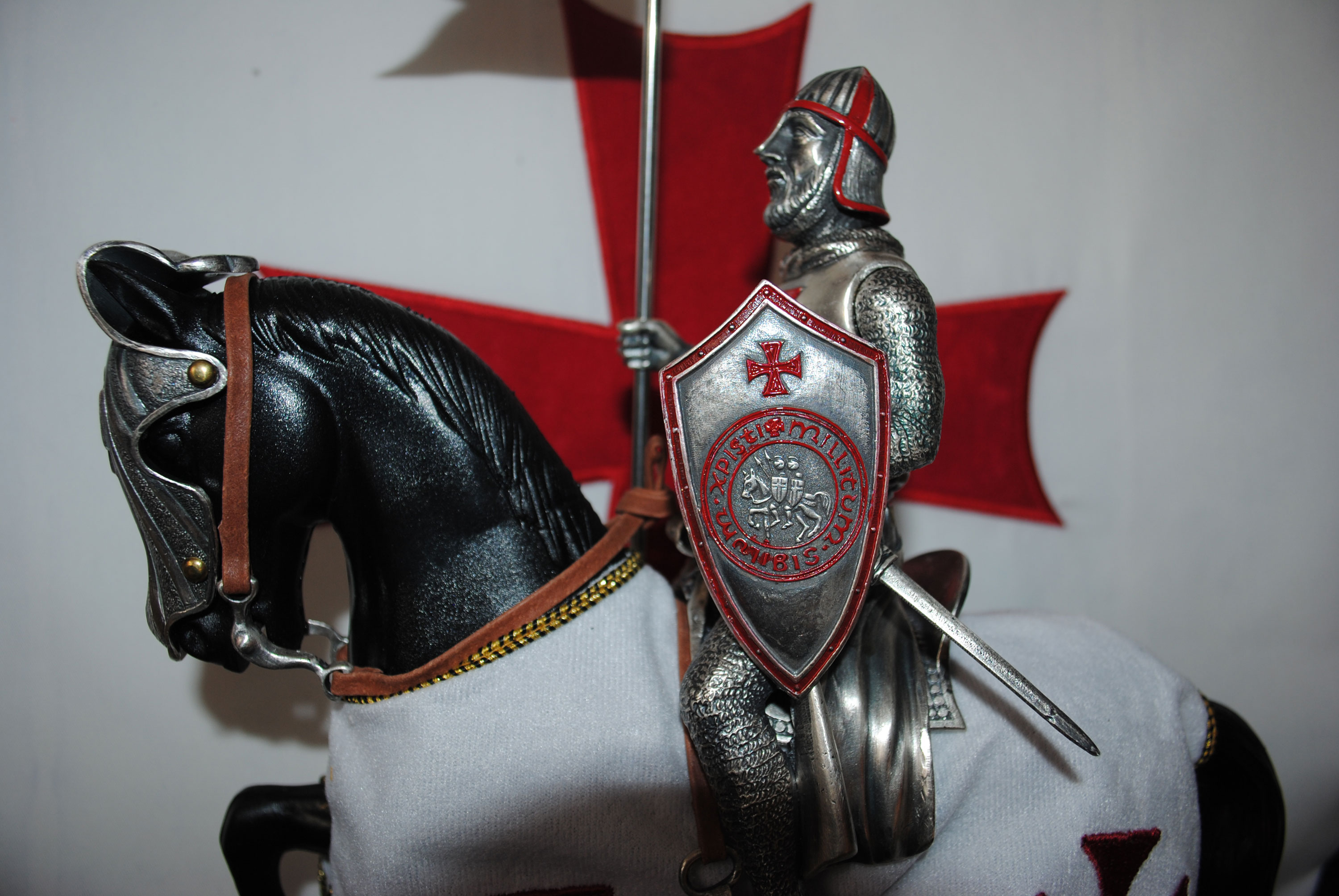 Miniatur Templer Ritter auf Pferd, Reiterrüstung 