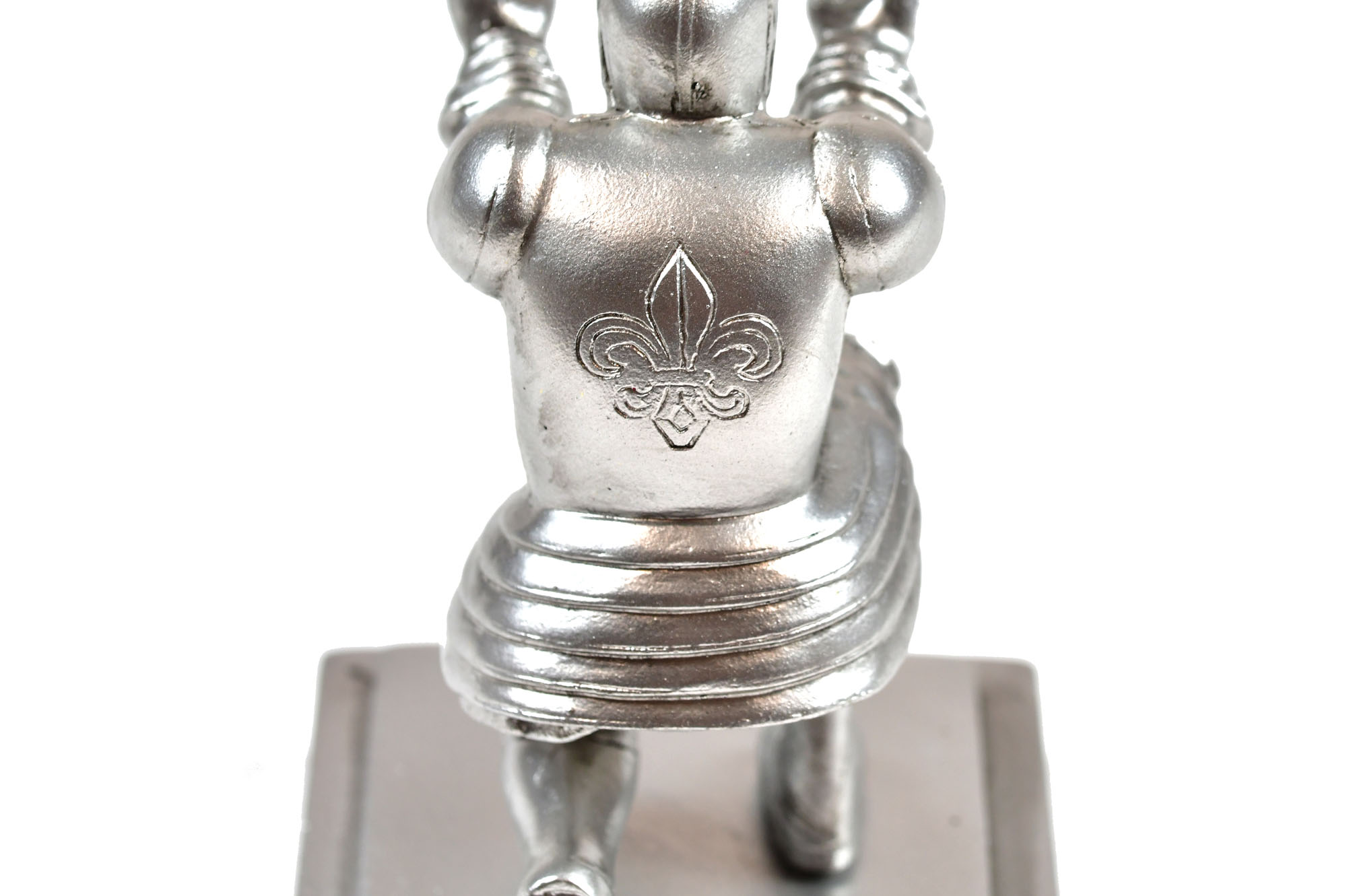 Ritter Figur – Halter für Brieföffner, Knieender mittelalterlicher Ritter