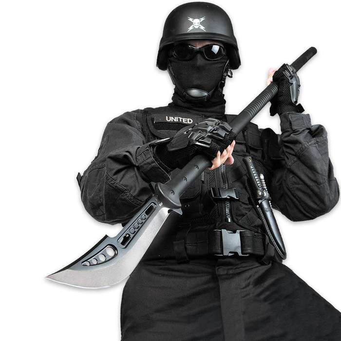 M48 Naginata Stabwaffe mit Scheide