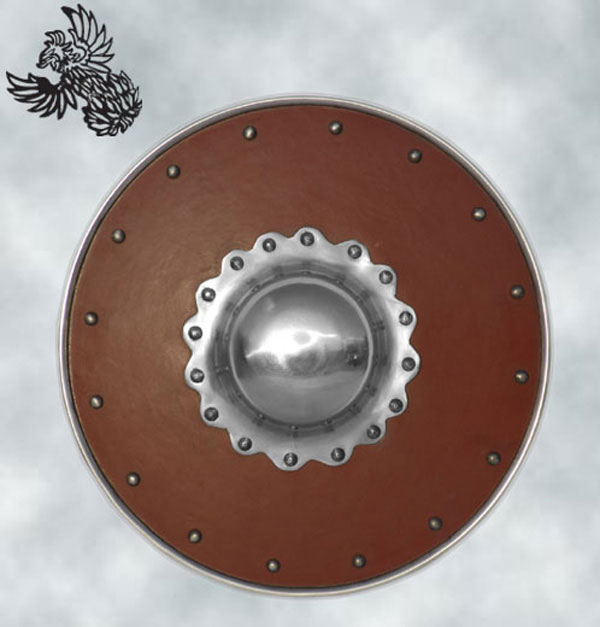 Lederbezogener Buckler mit verziertem Buckel, 30 cm Durchmesser
