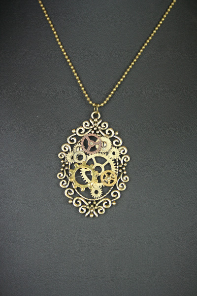Steampunk Anhänger mit Kette - Zahnräder, bronze