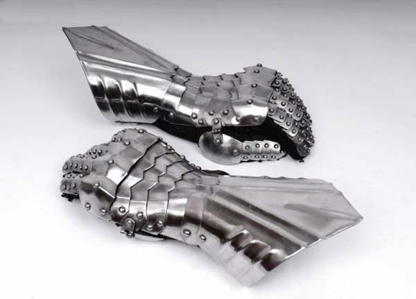 Mittelalterlicher Panzerhandschuh