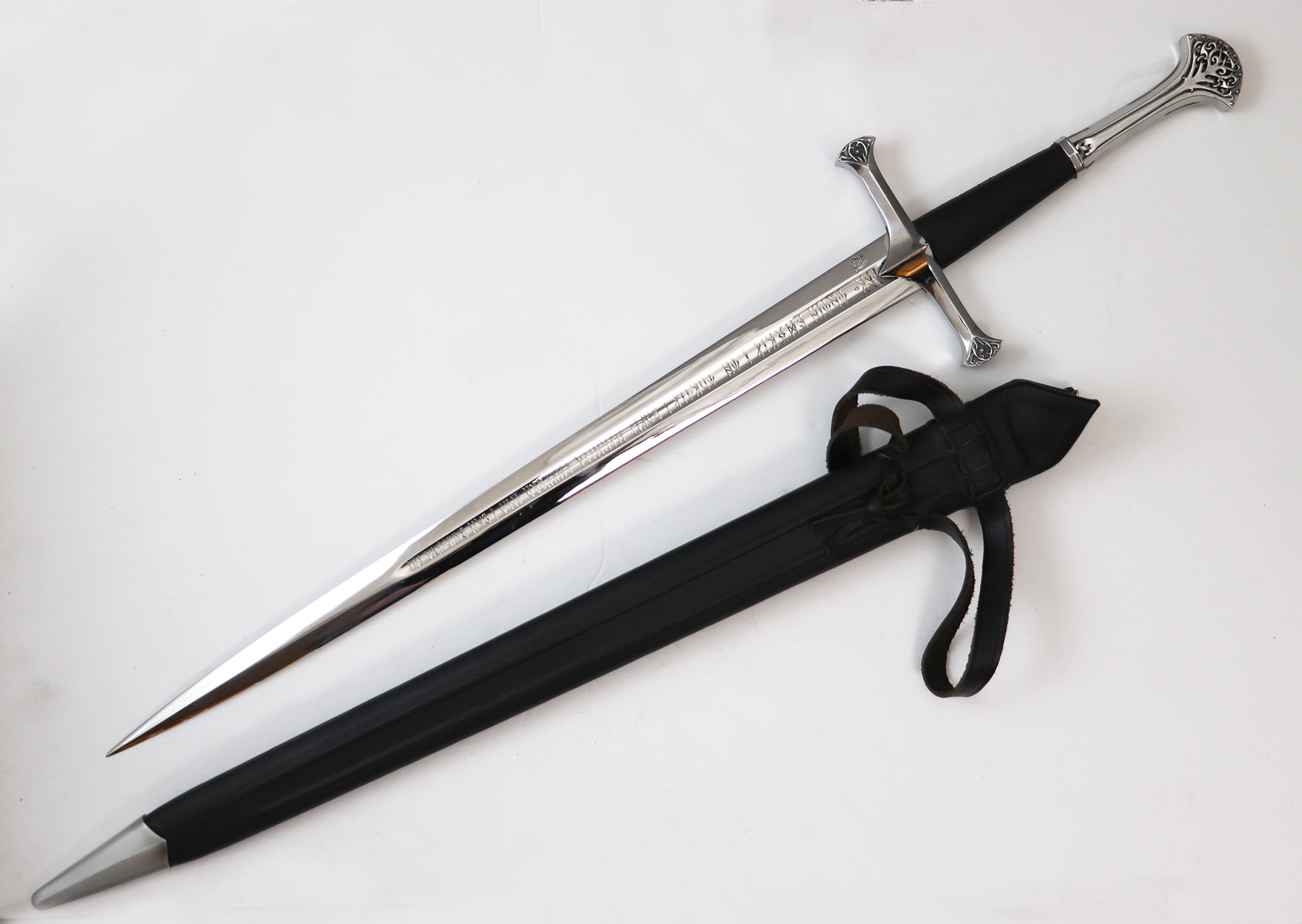 Anduril Dolch mit Scheide