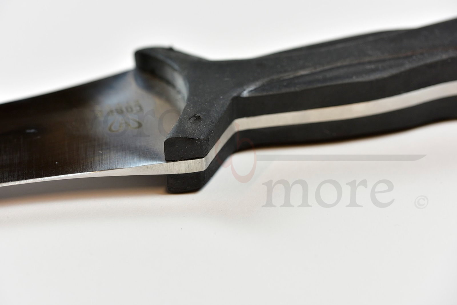Cobra Steel Lakonia