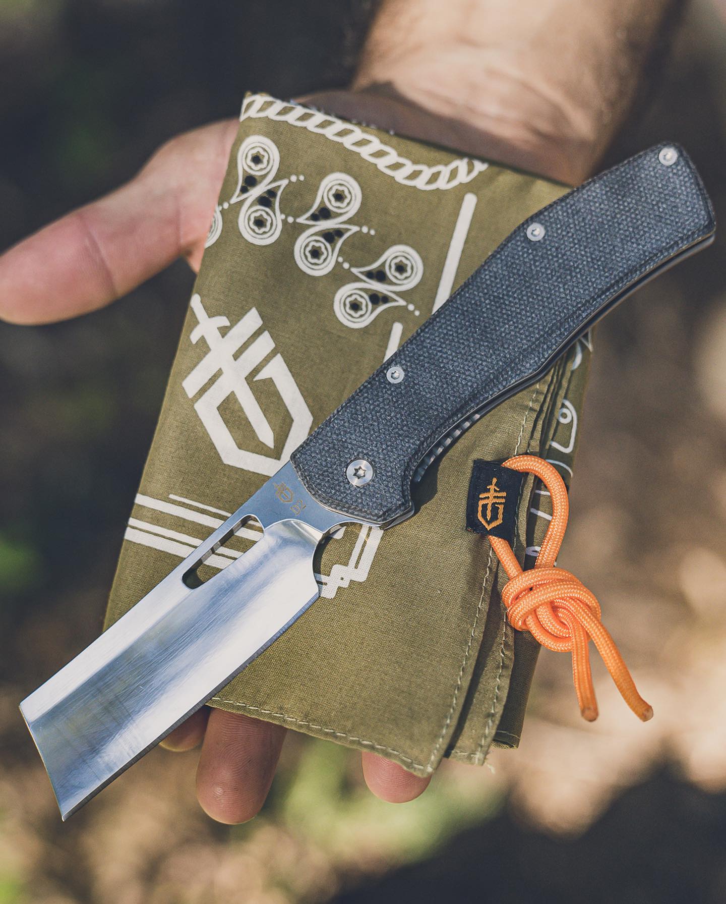 Flatiron, Micarta 