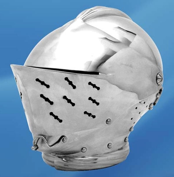 Geschlossener Tudorhelm