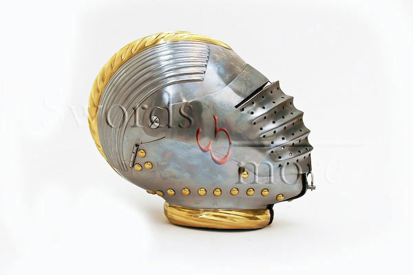 Turnierhelm von König Heinrich