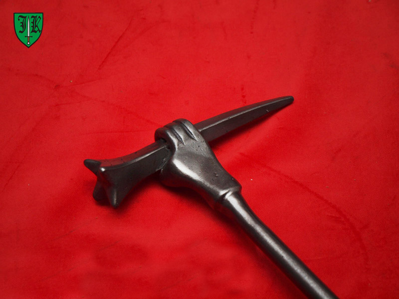 Kriegshammer aus Stahl
