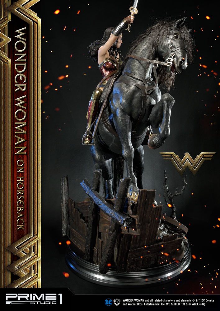 Wonder Woman Statue Wonder Woman on Horseback 138 cm